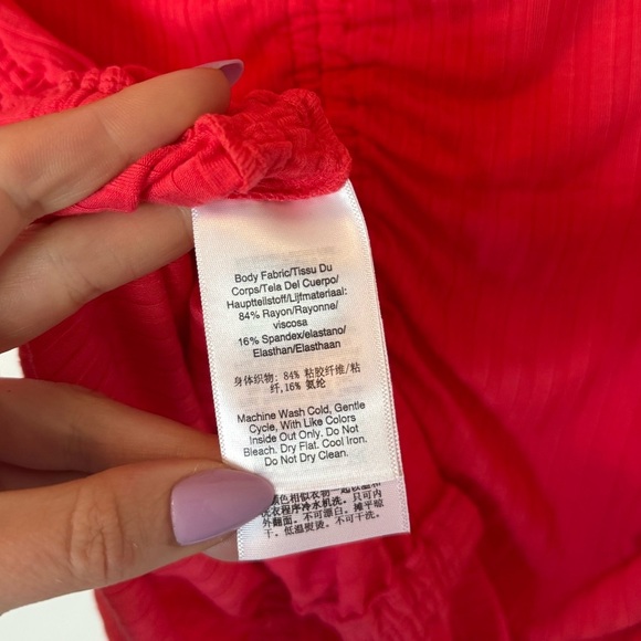 DKNY Coral Red Ruched Short Sleeve Cute Top NWT- Size Small - Picture 8 of 8